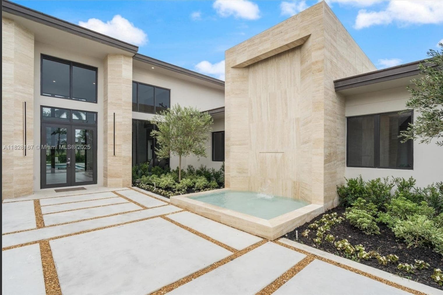 Davie Mansion Cladding - 1