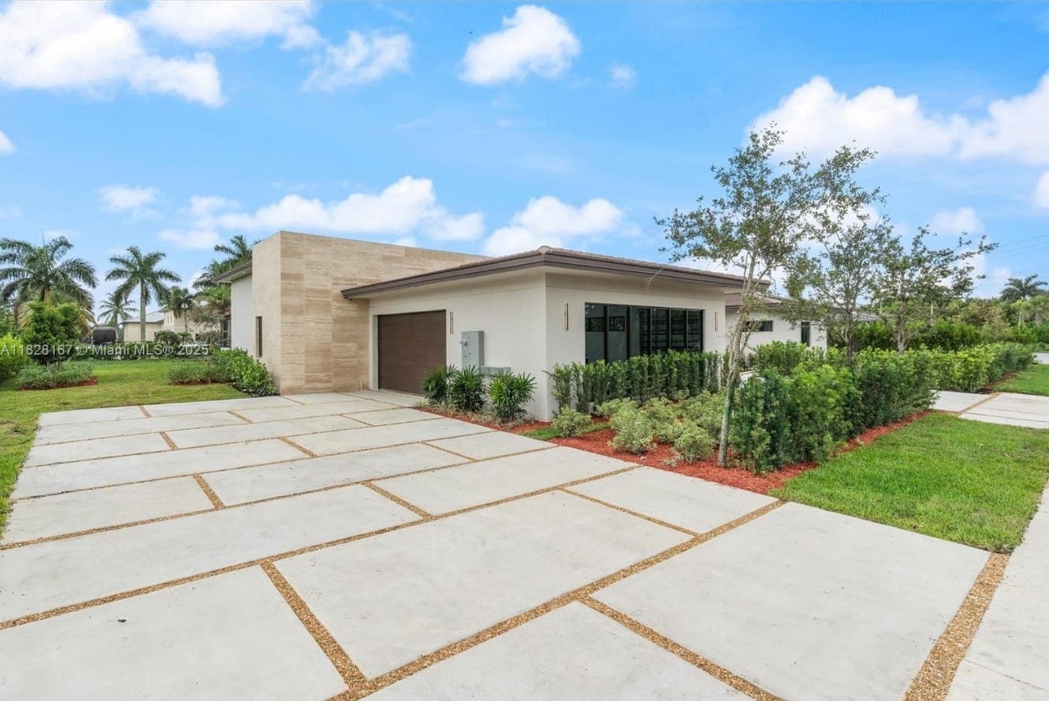 Davie Mansion Cladding - 4